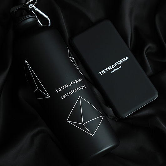 Бутылка и power bank для “tetraform”
